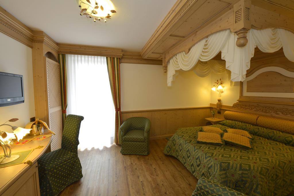 La Torretta Hotel Passo del Tonale Eksteriør billede