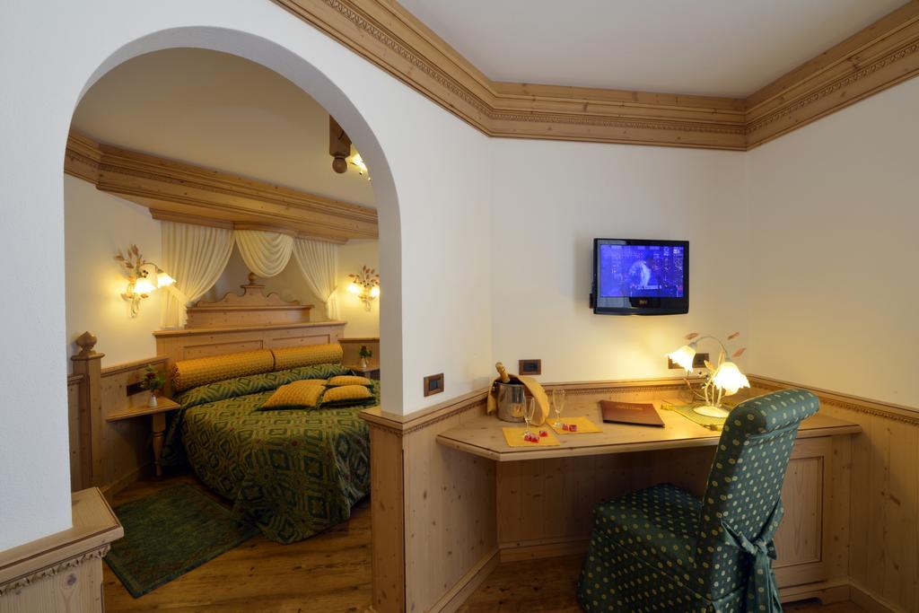 La Torretta Hotel Passo del Tonale Eksteriør billede