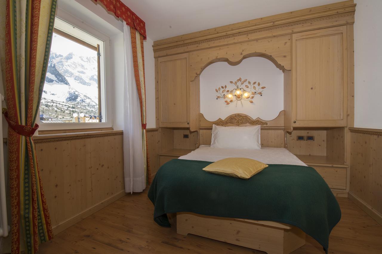La Torretta Hotel Passo del Tonale Eksteriør billede